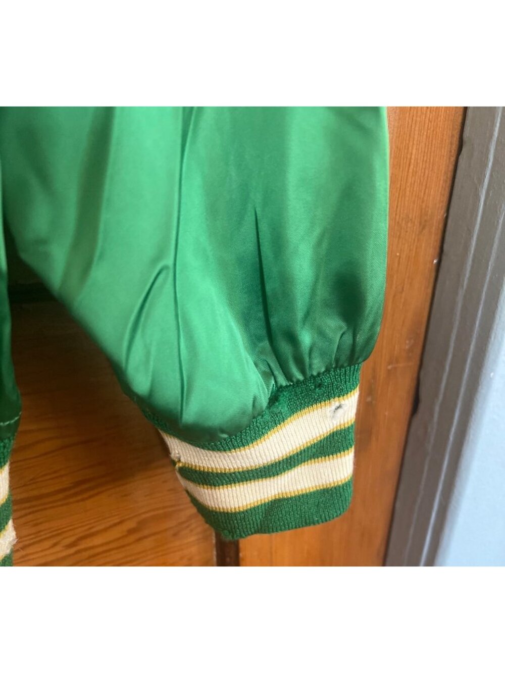 Vintage 1968 Oakland Athletics  Satin Wilson Warmup Jacket 42 Leather Pockets - Picture 15 of 16
